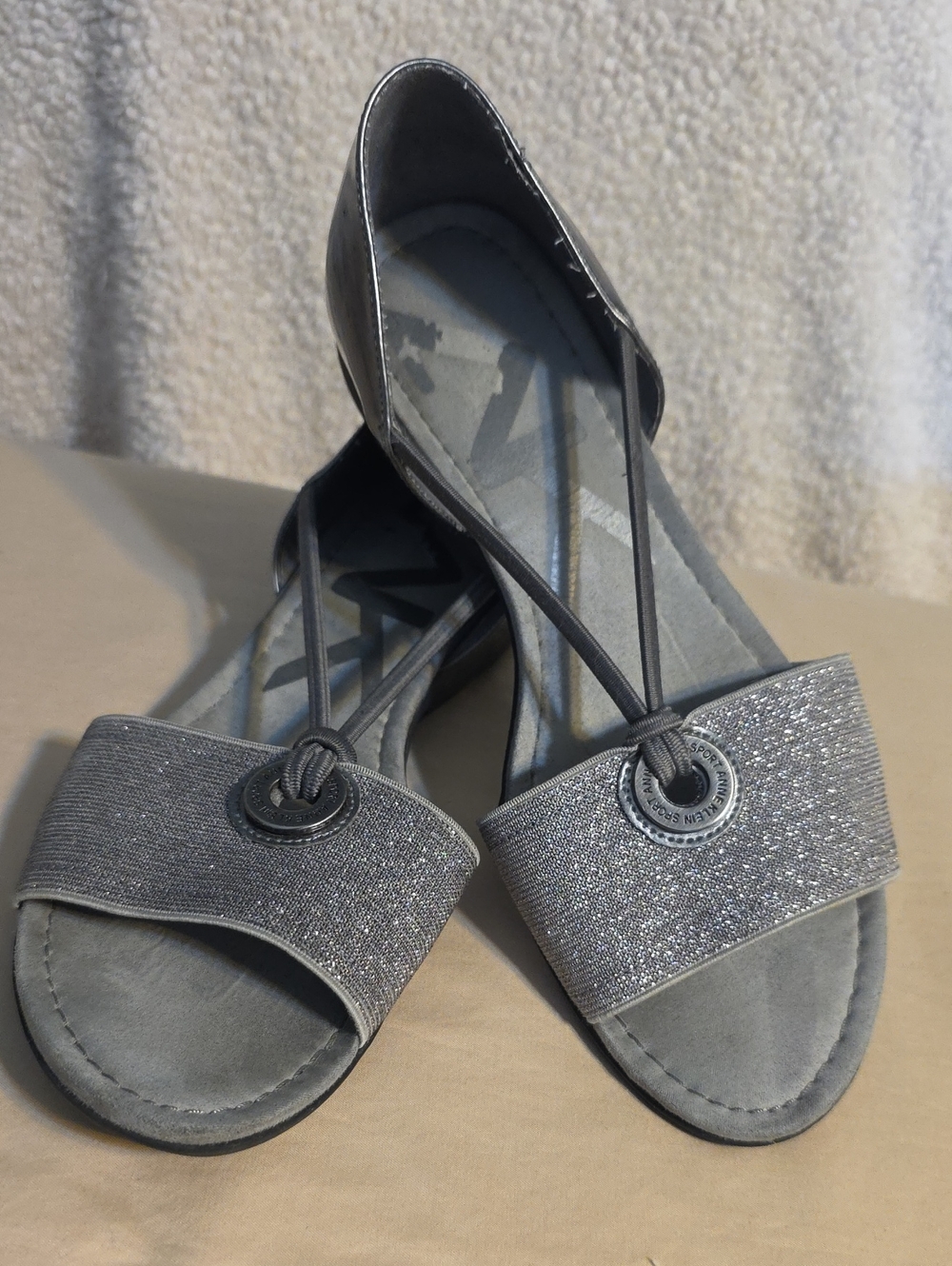 Anne Klein Silver Gray Glitter Sandals 8